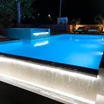 Luxury Anemone With Private Pool