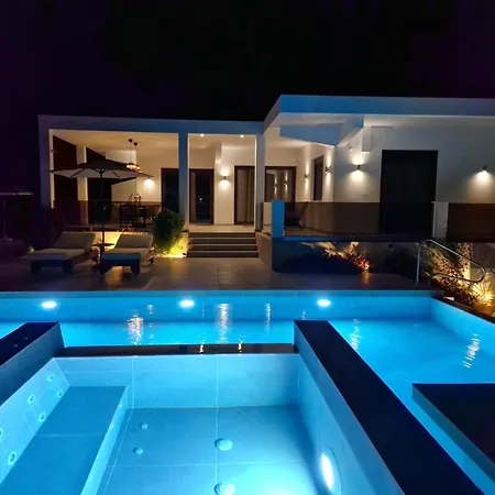 Luxury Anemone With Private Pool Villa Pastida