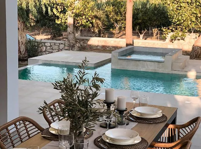 Luxury Anemone With Private Pool *