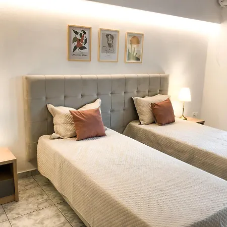 Luxury Anemone With Private Pool